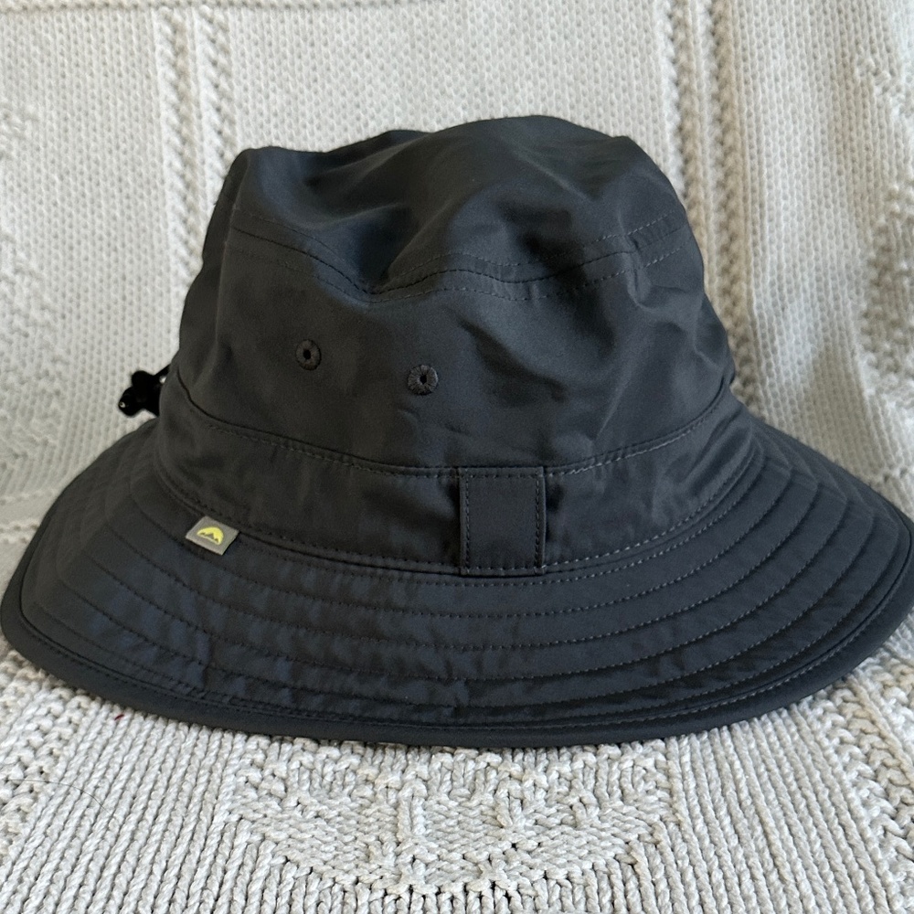 Solar Escape NWOT SPF Sun Hat